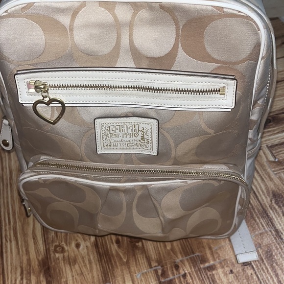 🌺 🤍 ☠️• CoACh x PoPpy x OG Vibes •🤍🌺☠️ - Picture 3 of 14